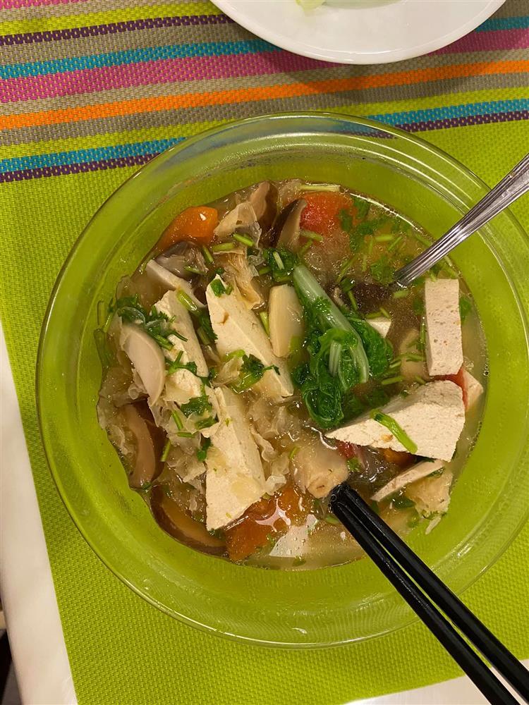 Võ Hạ Trâm chia sẻ bí quyết giảm 11kg sau sinh mà chưa cần tập luyện-9