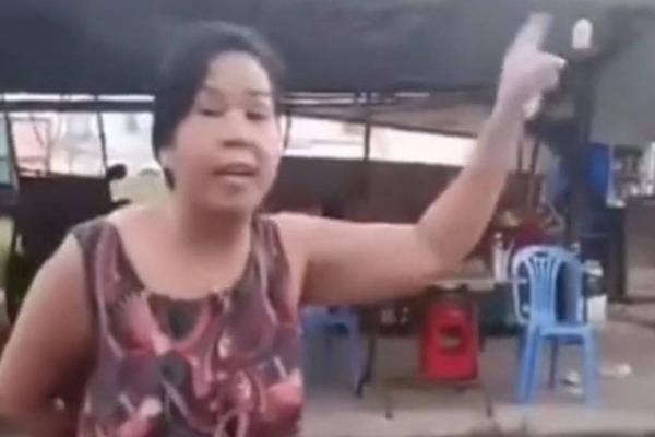 Giật phăng khẩu trang công an đưa, ông chú thách: Mày bắt đi-1