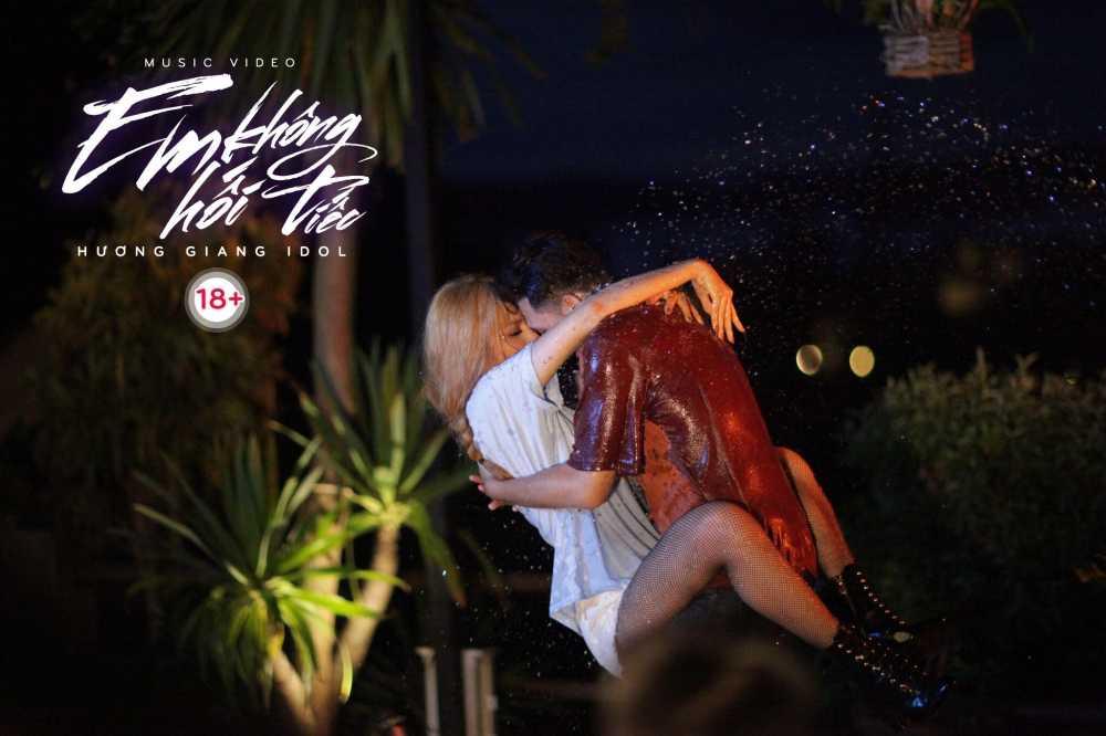 Hương Giang từng phô diễn trần trụi trong MV người lớn-3