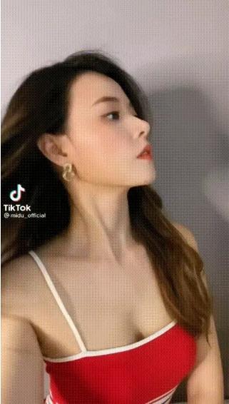 Midu khoe góc nghiêng liền bị hỏi thẳng chuyện thẩm mỹ-1