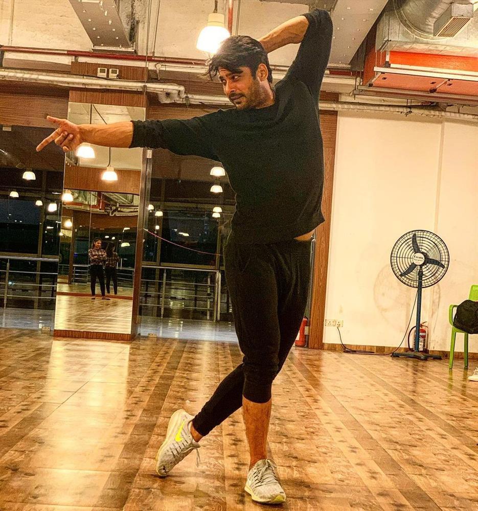 Showbiz Ấn Độ sốc khi nam chính Cô Dâu 8 Tuổi qua đời ở tuổi 41-6