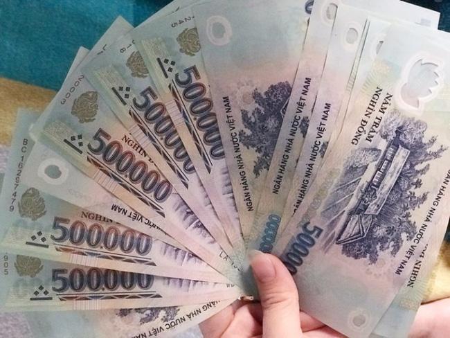 Chồng trách vợ học hành tốn kém, bằng chứng khiến anh ta tự xấu hổ-2