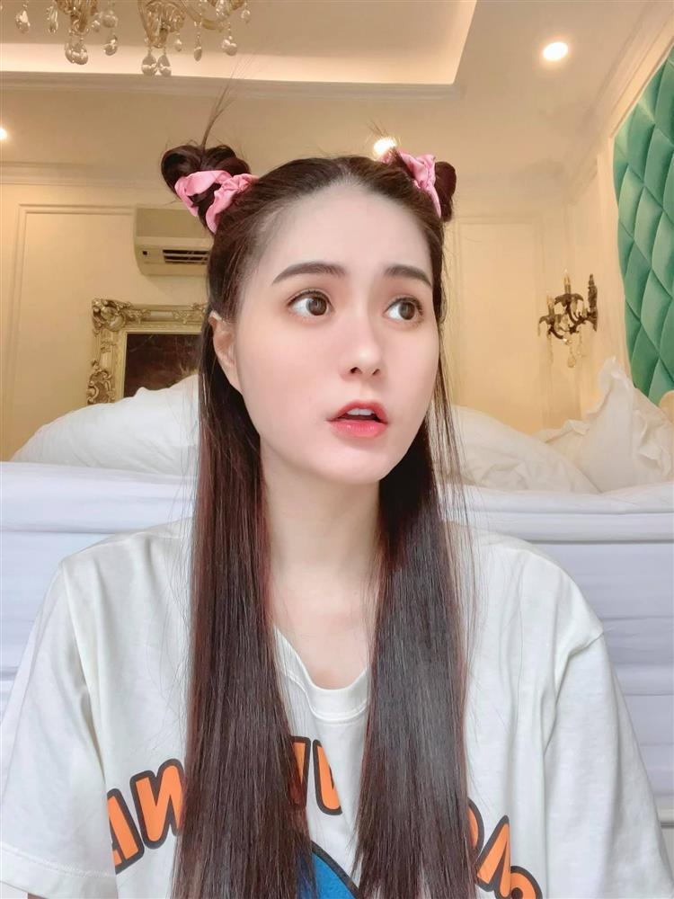 Đường đường là đại gia, Đoàn Di Băng khi ở nhà trông thế nào?-2