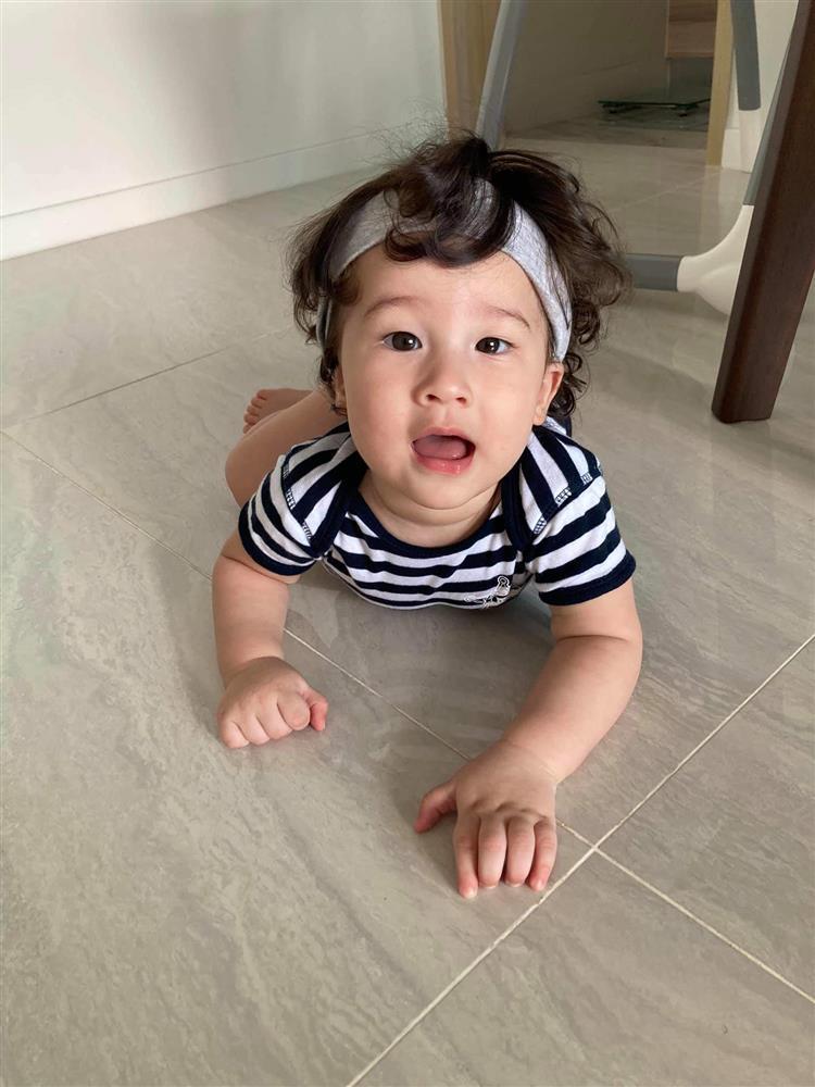 Quý tử nhà sao Việt tóc dài bồng bềnh, có bé trông như con gái-8