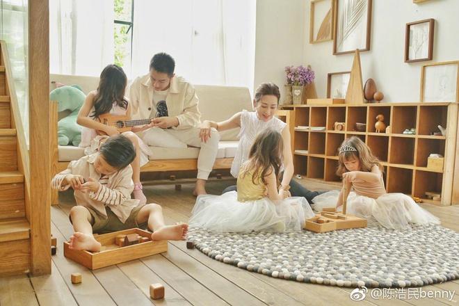 Tế Điên Trần Hạo Dân trượt dốc, phải bán hàng online-3