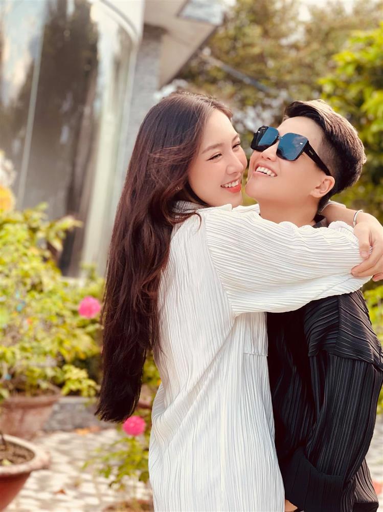 Đạo diễn chuyển giới muốn có con, bạn đời phản ứng phũ-2