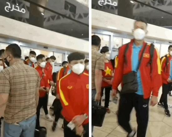 Team qua đường bắt trọn khoảnh khắc ĐT Việt Nam về nước-2