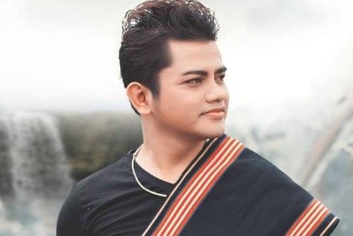 Ca sĩ Y Jang Tuyn phải can thiệp ECMO sau khi mắc Covid-19-1