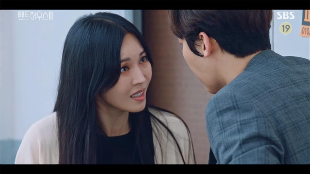 Penthouse 3 tập 13: Seo Jin giết chồng cũ, đẩy bà cả Shim xuống vực-13