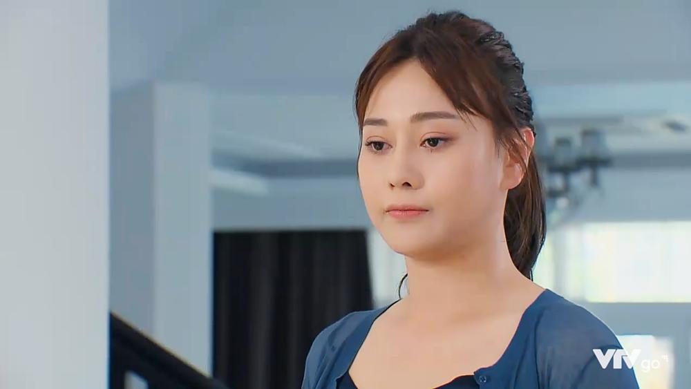 Hương Vị Tình Thân tập 27: Bà Xuân tự vả mặt mình ăn không ngồi rồi-4