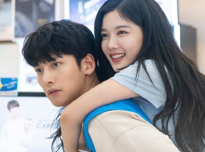 Loạt bom xịt của Ji Chang Wook, phim với Sooyoung chung số phận?-5