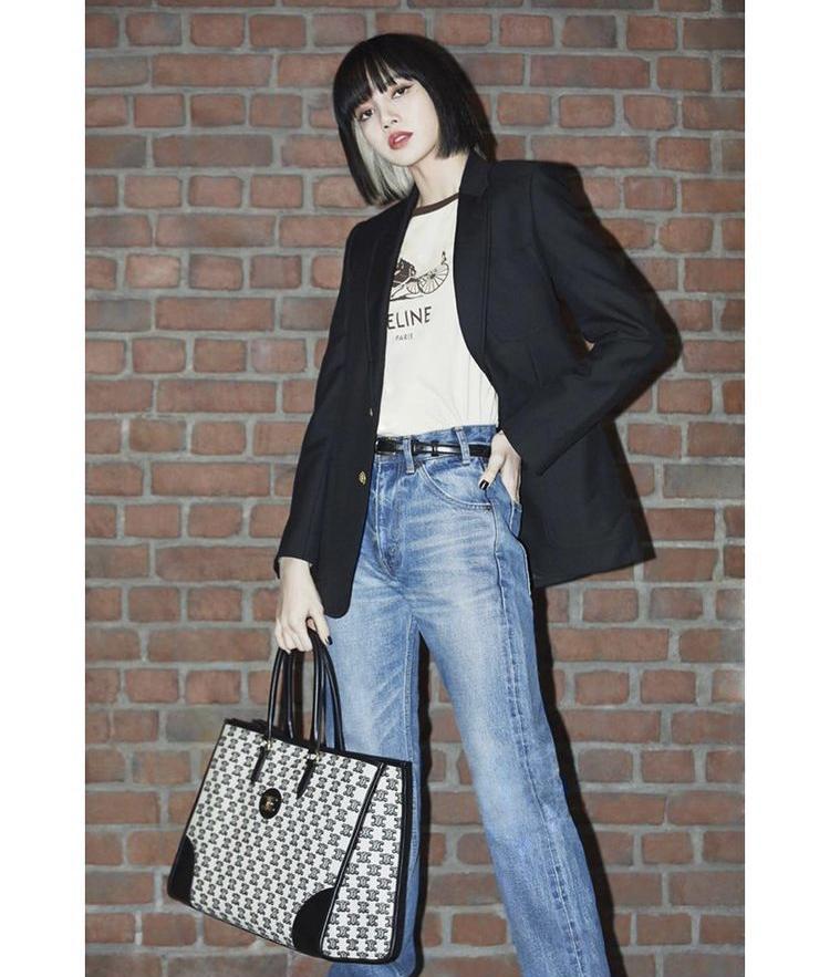 Mix đồ với quần jeans phá cách như Rosé, Lisa BLACKPINK-9