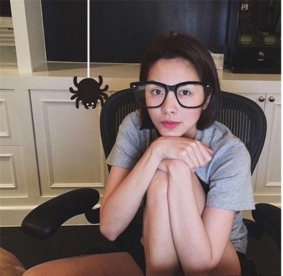 Hà Tăng tự tay cắt tóc ngắn khoe visual gợi nhớ cô Trúc bán sách-6