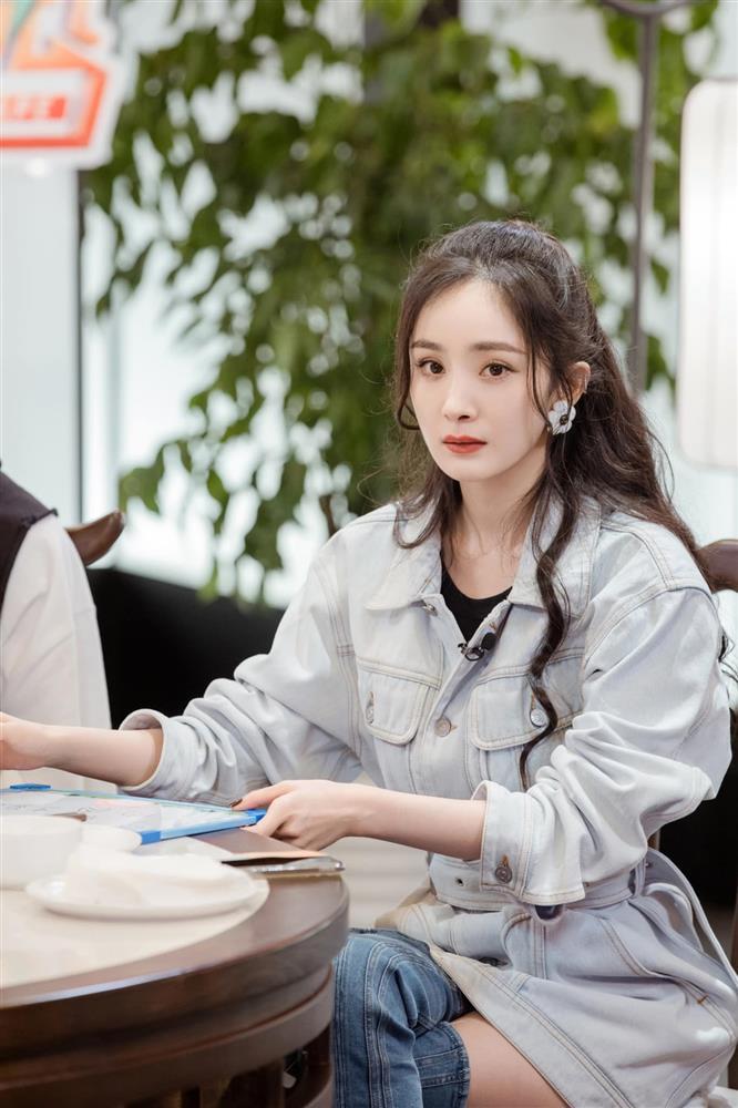 Dương Mịch 35 tuổi vẫn cưa sừng: Quá đà hay hack tuổi đỉnh cao?-1