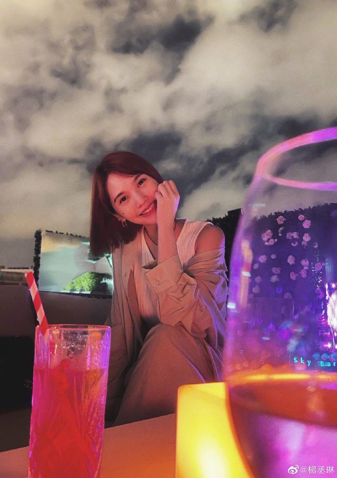 Choáng ngợp bức ảnh hội tụ 3 mỹ nhân không tuổi-3