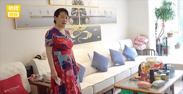 Con trai muốn tìm bạn gái sau 6 năm FA khiến người mẹ mừng rơi nước mắt-1