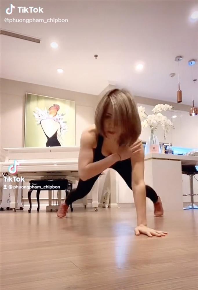 Vợ Mạnh Trường vâm như lực điền khi bắt trend hệt Ngọc Trinh-3