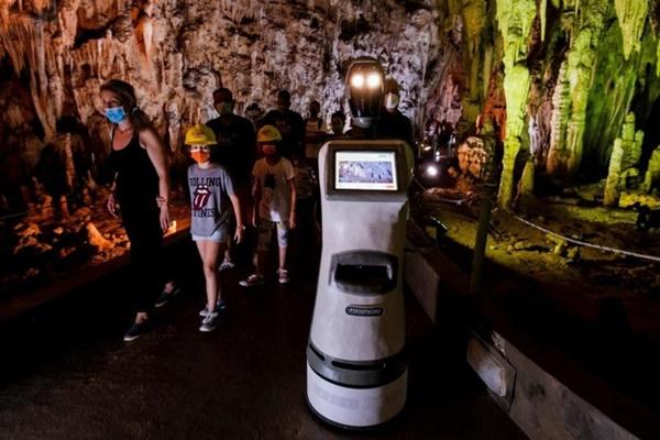 Không chỉ là kỳ quan Hy Lạp, hồ nước này còn ẩn chứa điều kỳ diệu-5