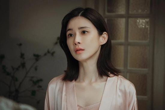 Tôi mệt mỏi vì sở thích quái đản của chồng những ngày giãn cách