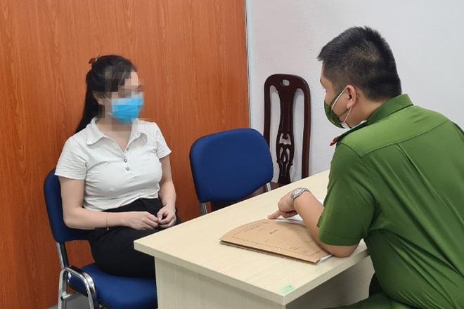 Mại dâm sau tấm biển vùng xanh khi Hà Nội đang giãn cách-5