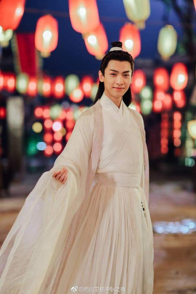 La Vân Hi từ mỹ nam tiên khí tới ngoại hình ông lão ở tuổi 33-10