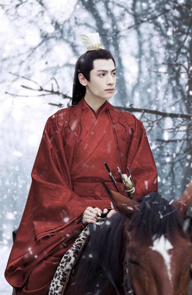 La Vân Hi từ mỹ nam tiên khí tới ngoại hình ông lão ở tuổi 33-11