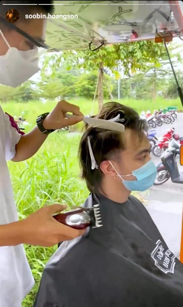 Soobin Hoàng Sơn đi tiêm vaccine lại được quân nhân cắt tóc miễn phí-3