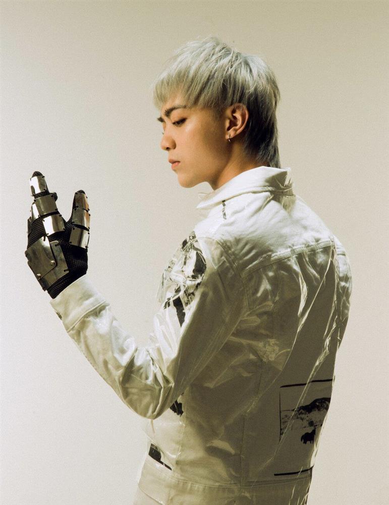 Soobin Hoàng Sơn đi tiêm vaccine lại được quân nhân cắt tóc miễn phí-8