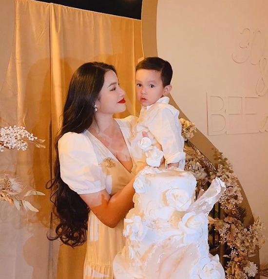 Phạm Hương công khai dung mạo nhóc tỳ mới sinh-5