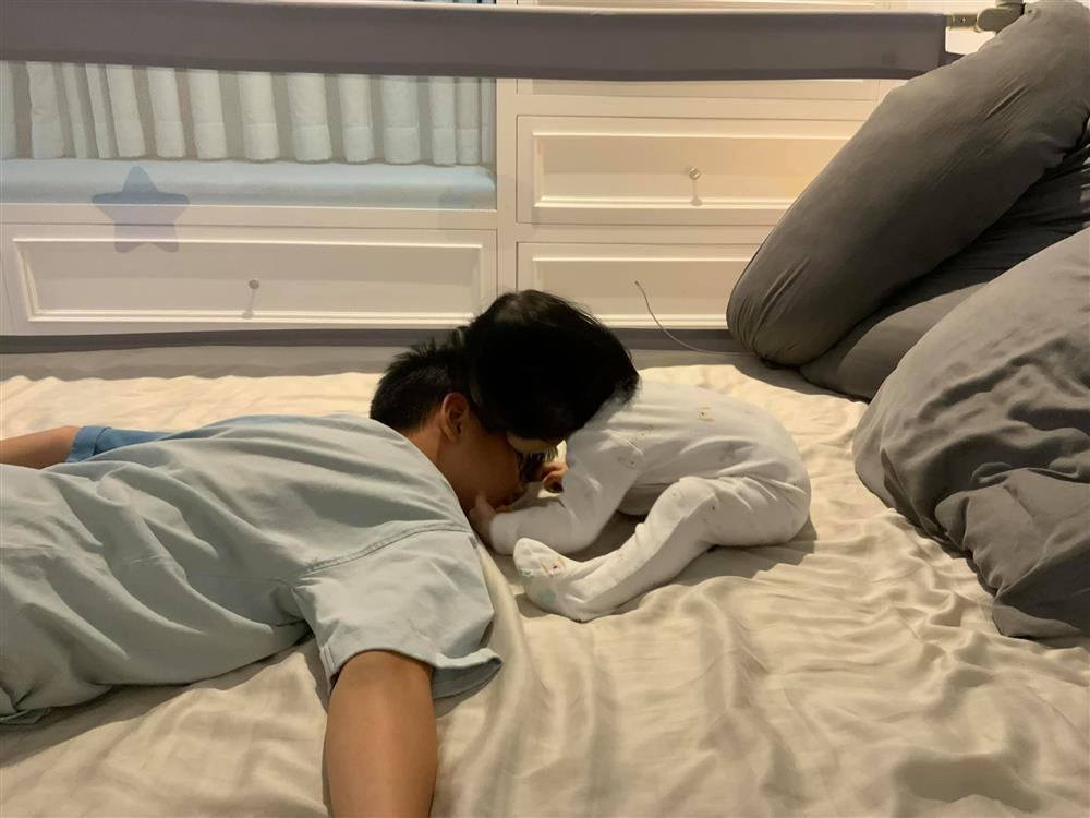 Loạt ảnh chứng minh Suchin mê anh trai Subeo nhất nhà-3