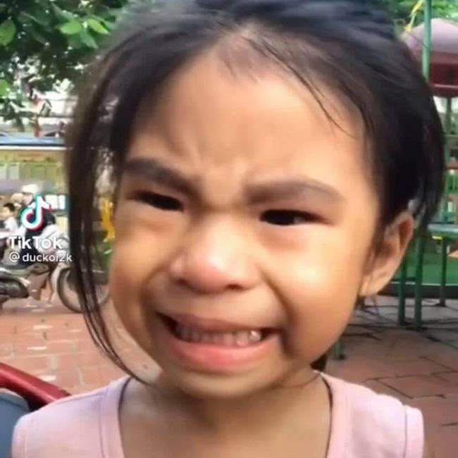 Cuộc sống sau 2 năm em bé gây bão bức ảnh cười đi rồi cho nghỉ học-2