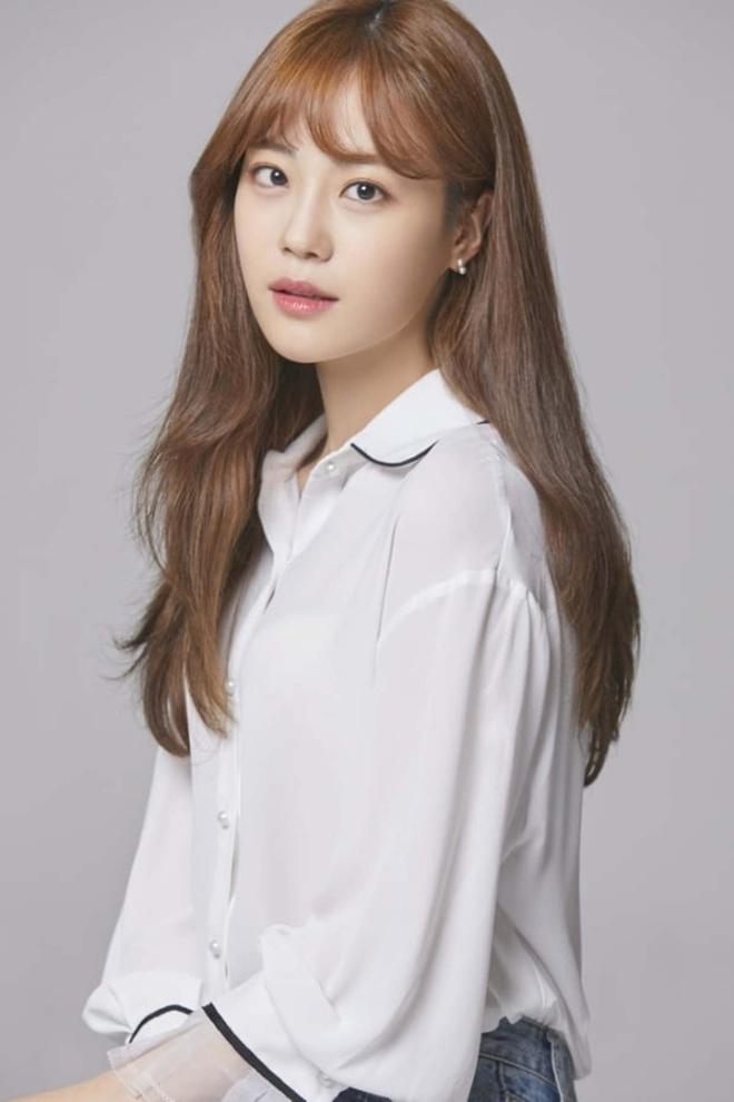 Cựu thành viên KARA Heo Youngji mắc Covid-19-1