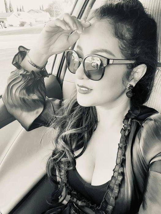 Thúy Nga U45 xả ảnh bốc lửa, body mượt hơn các cháu 18-9