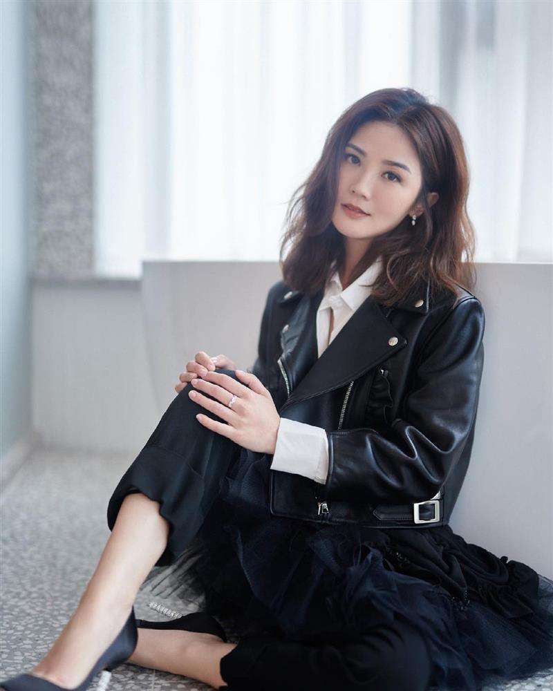 Lưu Diệc Phi và 42 nghệ sĩ khốn đốn vì lệnh cấm mới-4