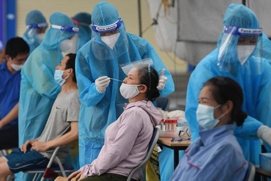 Hà Nội thần tốc xét nghiệm toàn bộ dân số trên địa bàn