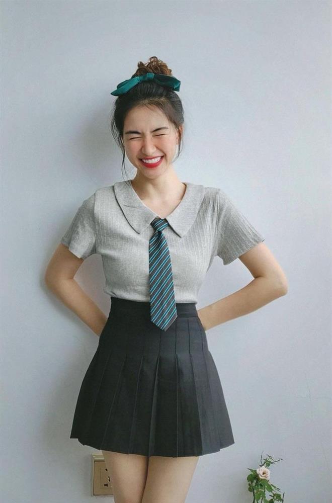 Hòa Minzy photoshop bóp eo loạn lên mà vẫn thua like so với con trai-4