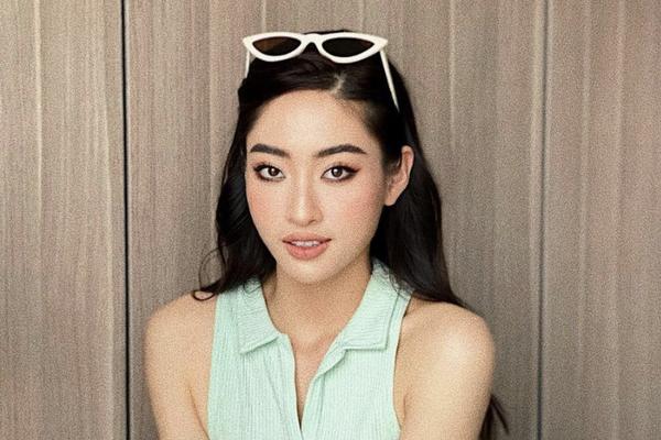 Lương Thùy Linh bị biến thái rình mò, kiếm cớ đụng chạm