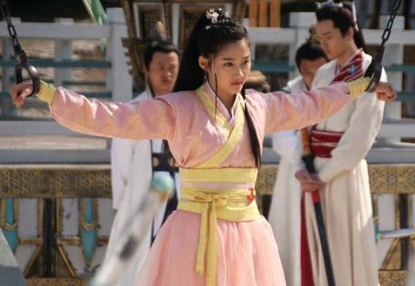 Những màn bắt cóc giả trân: Ngậm giẻ như bông, bị trói như không-9