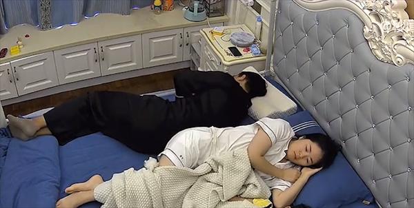 Vợ cố gắng hòa giải, chồng bất cần lập tức nhận cái kết đắng-4