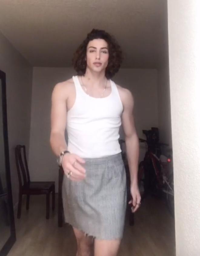 Nhiều đàn ông Mỹ ngày càng tự tin mặc váy-1