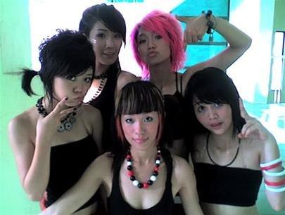 Giật mình ảnh Diệp Lâm Anh thời còn nhảy hiphop nhóm Big Toe-7