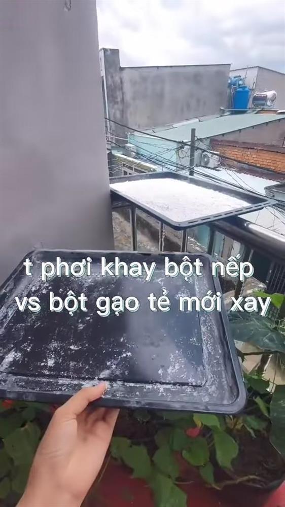 Bố trộn bột nếp vào bột gạo, thanh niên cầu cứu nhặt bao giờ xong?-1