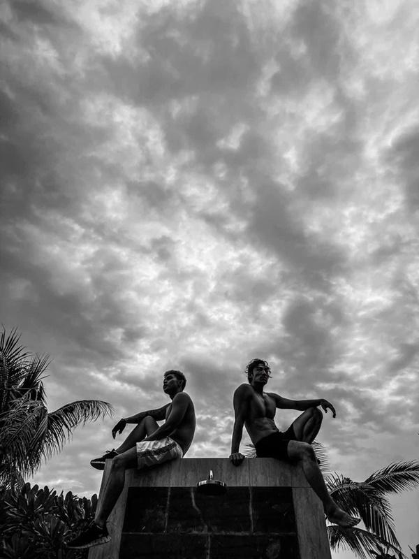 Karik bị Jun Phạm chụp ảnh dìm hàng, thành quả thấy mà tức-3