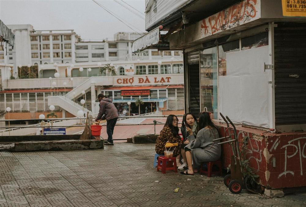 Đà Lạt mở cửa: Người trẻ hẹn hò ăn sáng, ngắm phố từ tinh mơ-9