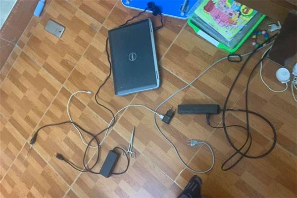 Đang học trực tuyến, bé trai 10 tuổi ở Hà Nội bị điện giật tử vong-1