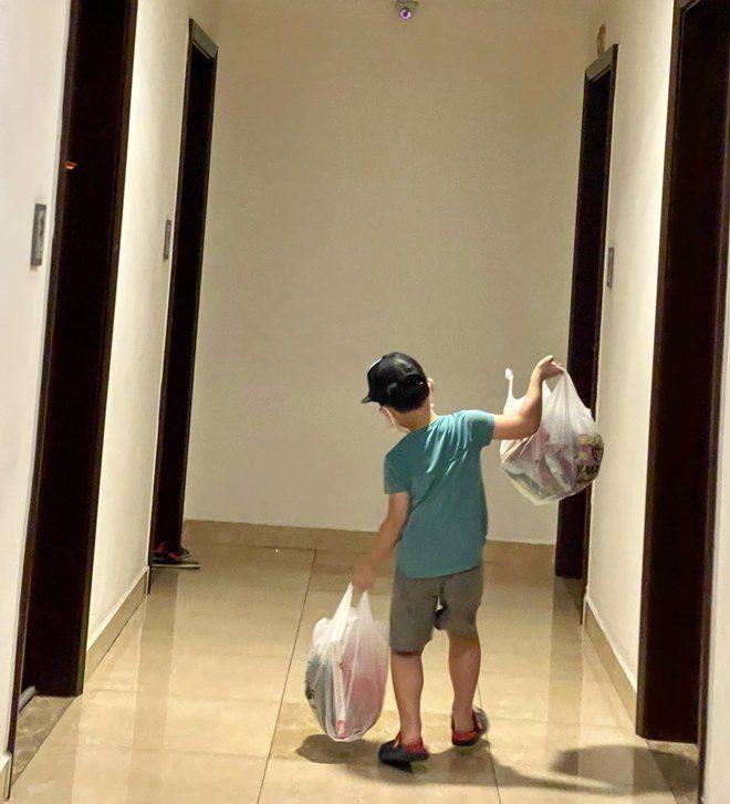 Ngỡ ngàng ngoại hình con trai 5 tuổi của Ly Kute và Mạc Hồng Quân-6