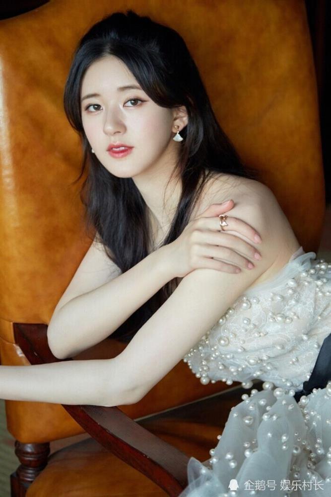 Triệu Lộ Tư có cả bộ sưu tập bạn trai tin đồn, ai mới là thật?-1