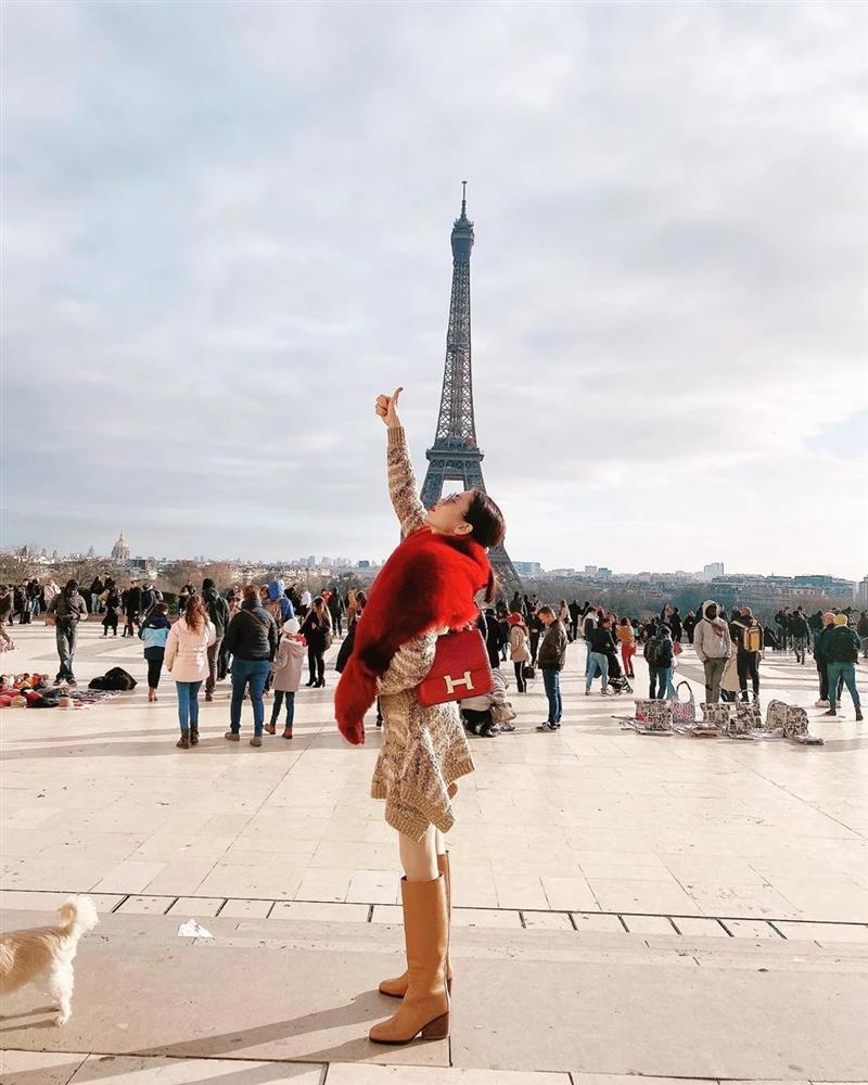 Lệ Quyên khoe hai cô công chúa giá bằng cả căn biệt thự-9