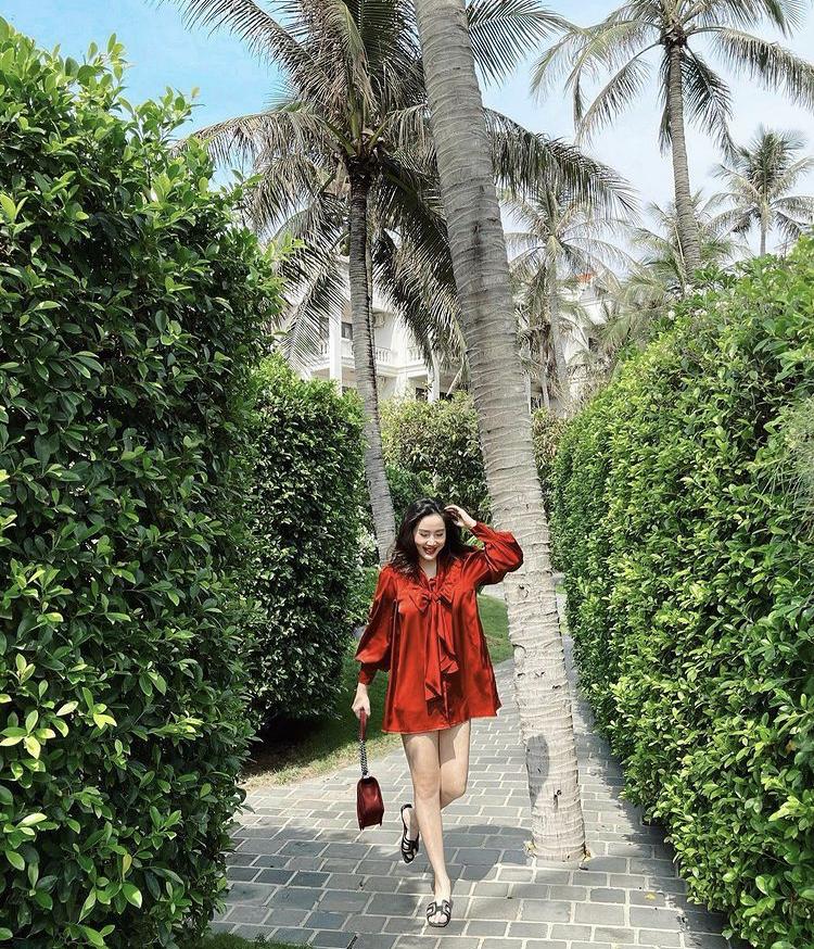 Bảo Thy, Văn Mai Hương khéo léo mix đầm suông không lo nuốt dáng-6