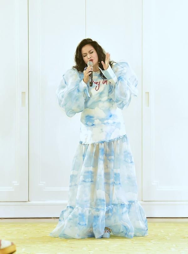 Diva Thanh Lam tự dìm dáng với tủ đầm suông lùng bùng-10